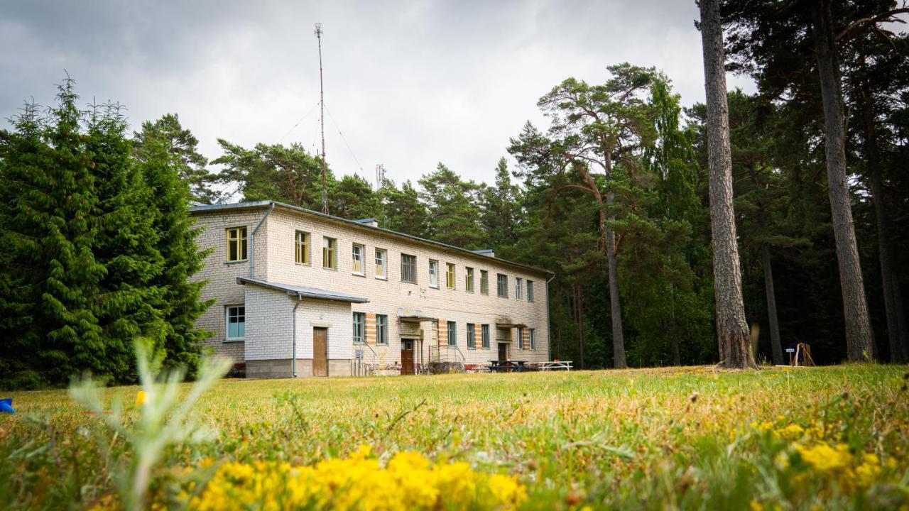 Military Base Camp Pavilosta Exterior photo